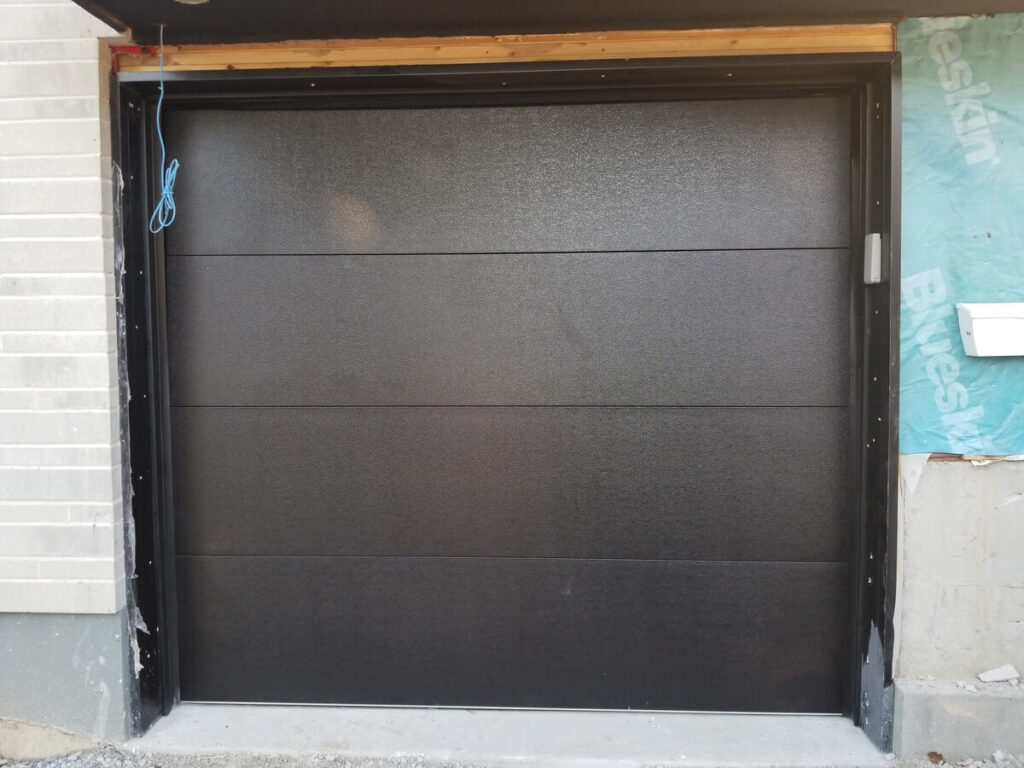 New garage door installation in Angus Ontario by Yitav Garage Doors