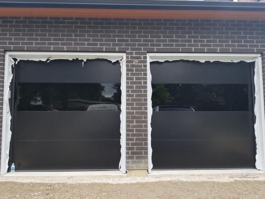 New garage door installation in Innisfil Ontario by Yitav Garage Doors