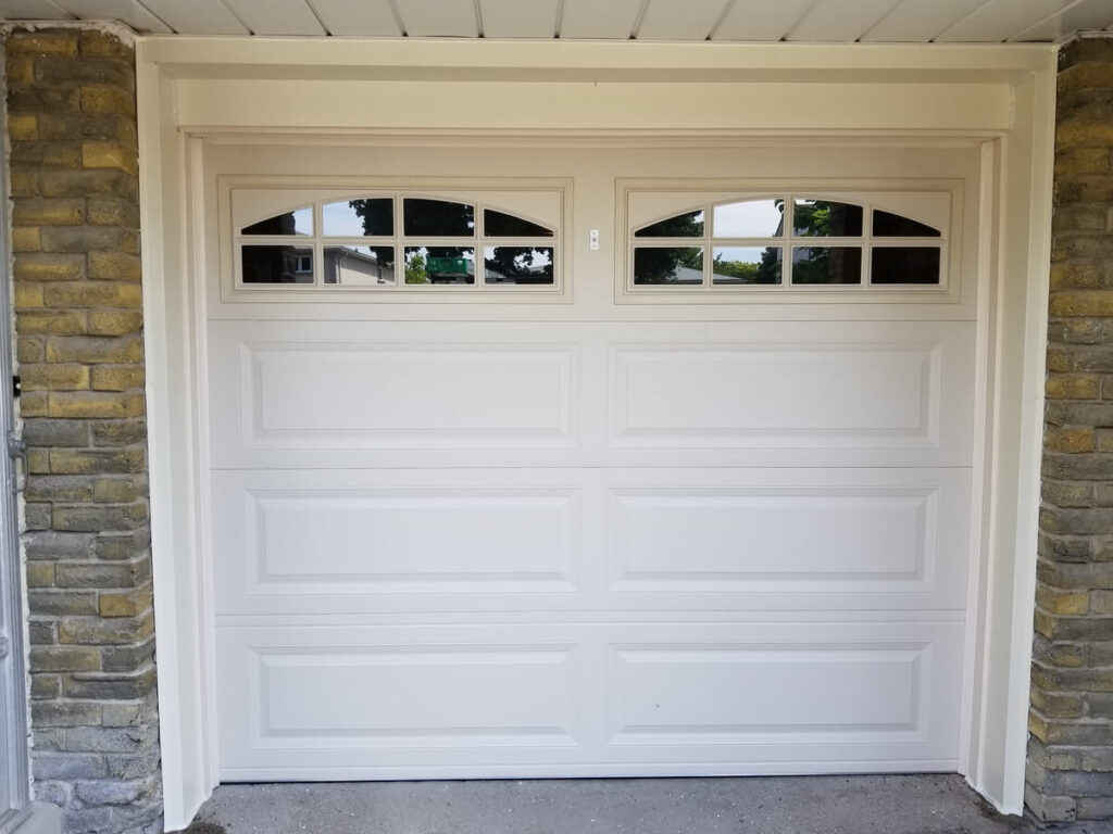 New garage door installation in Richmond Hill Ontario by Yitav Garage Doors